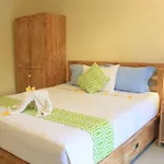 CR Tris Rooms Seminyak