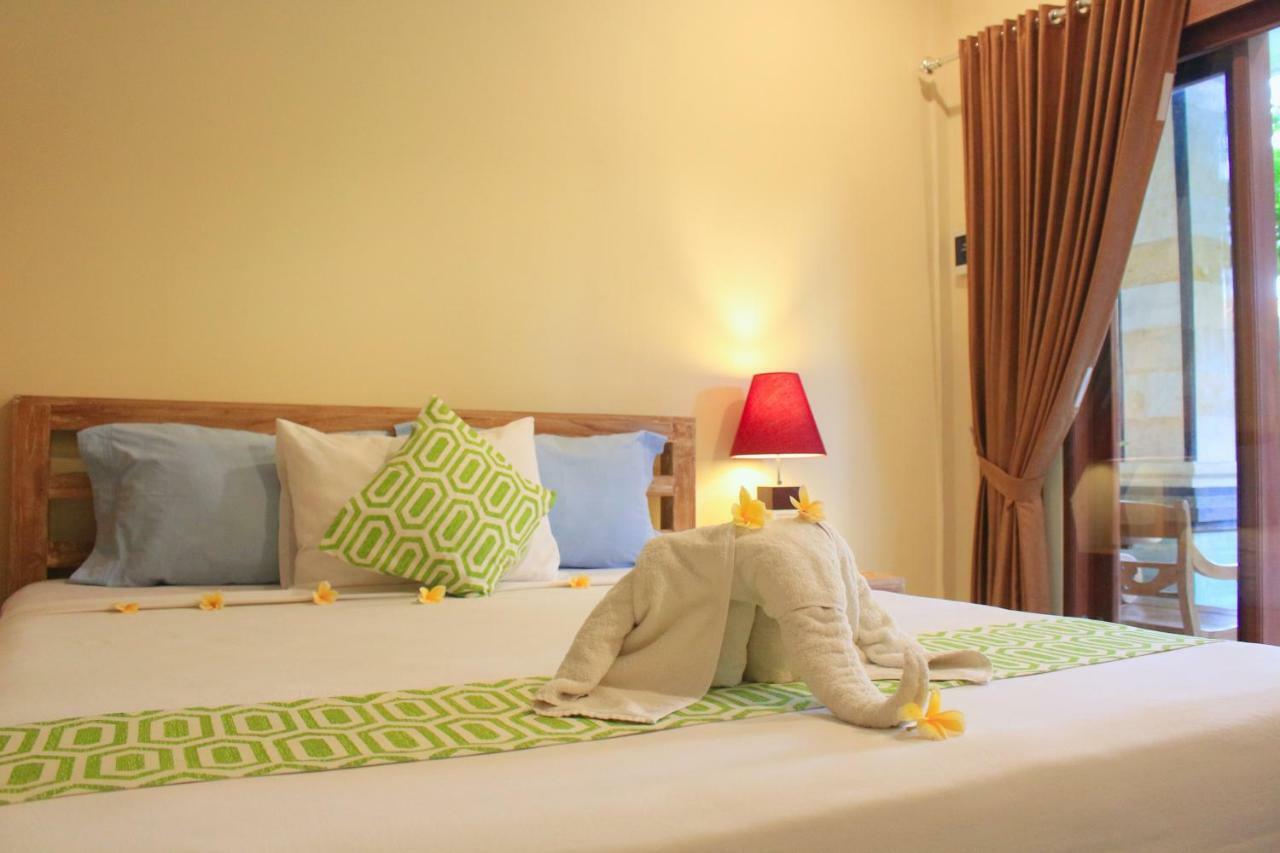 Wisma tamu Cr Tris Seminyak (Bali)